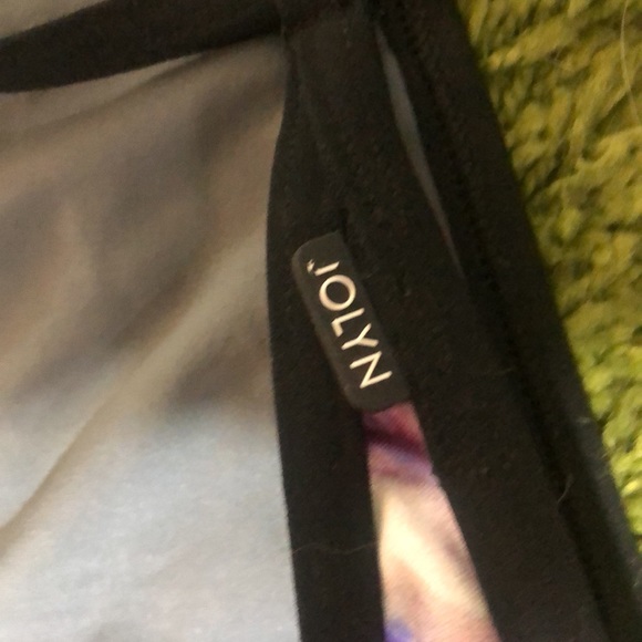 ⭐️ Jolyn Swim top - Picture 4 of 5